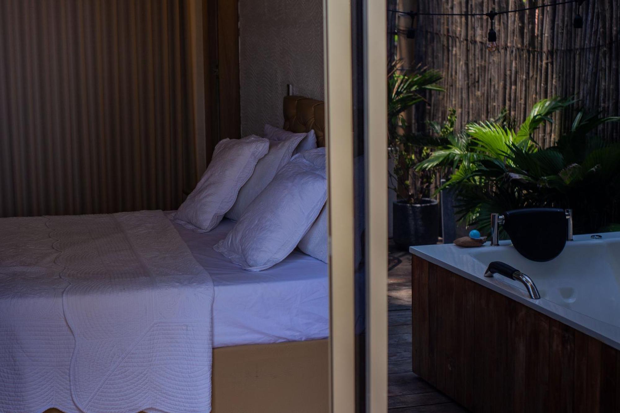 Palmarito Beach Hotel เตียราบอมบา ภายนอก รูปภาพ