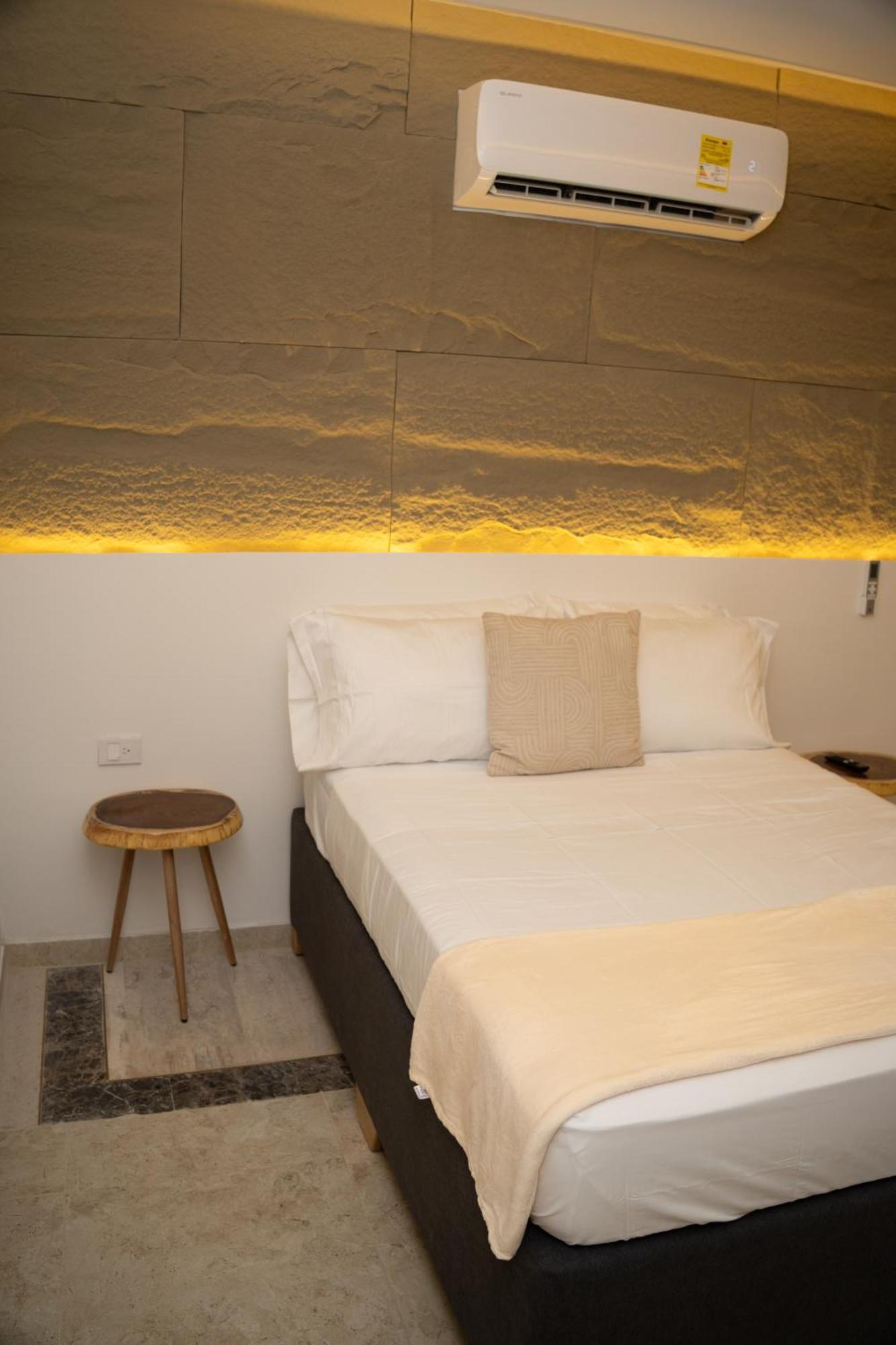 Palmarito Beach Hotel เตียราบอมบา ภายนอก รูปภาพ